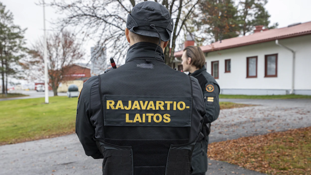Antti Lindtmanin mielestä jokaisella yhteiskunnalla pitää olla mahdollisuus turvata oma yhteiskuntarauhansa ja kansallinen turvallisuus.