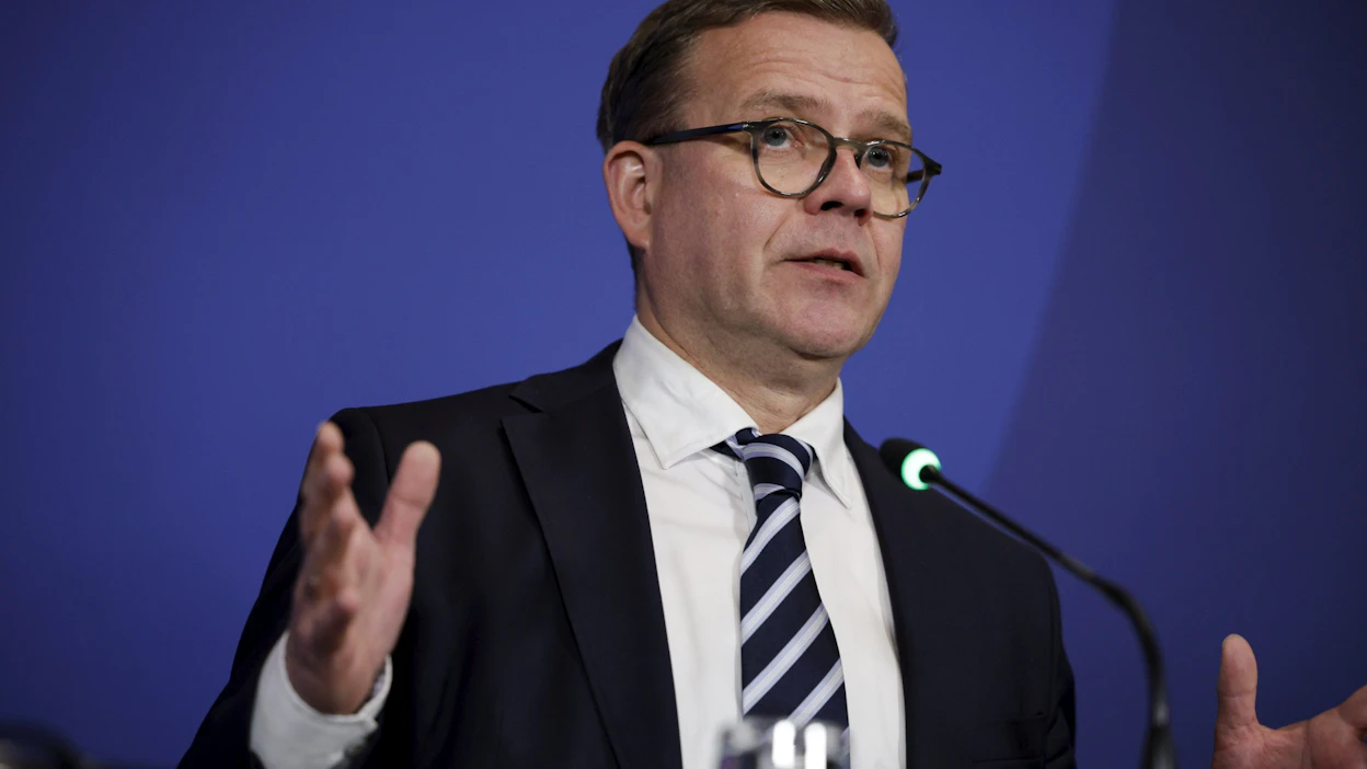 Hallitusneuvotteluita vetävä kokoomuksen puheenjohtaja Petteri Orpo kertoi tilanteesta keskiviikon tiedotustilaisuudessa. LEHTIKUVA / Seppo Samuli.