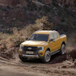 Ford Ranger Wildtrak X erottuu vakiomalleista mm. 17” kevytmetallivanteiden ja valkokirjaimisin all-terrain-renkaiden puoleta.