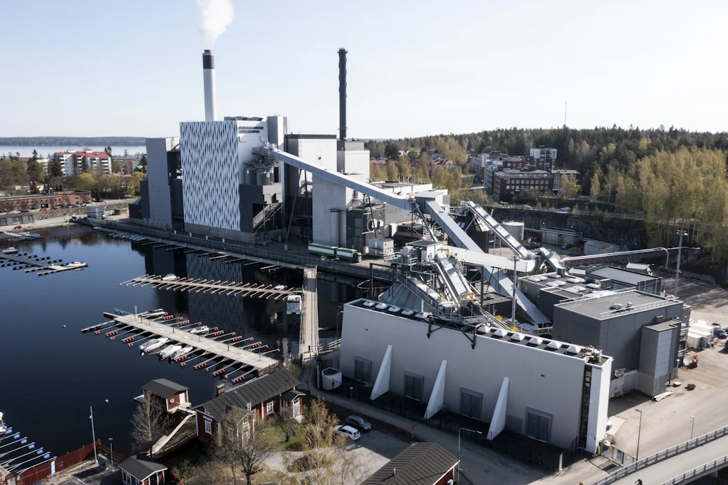 Tampereen Sähkölaitos -konserni paransi liiketulostaan viime vuonna viidenneksen. Toukokuussa vihitään käyttöön yhtiön tuore kokonaisarvoltaan noin 200 miljoonan euron investointi Naistenlahti 3 -voimalaan.