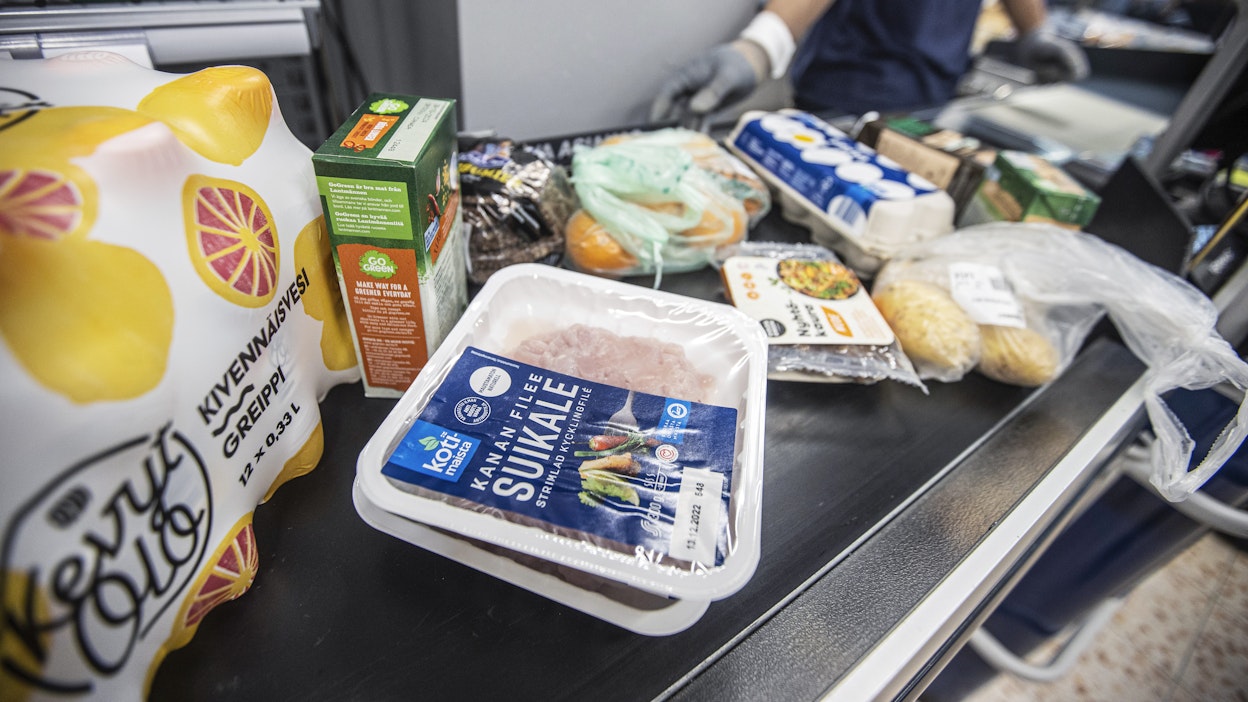 Ostoskoriin valitaan yhä useammin broilerinlihaa.