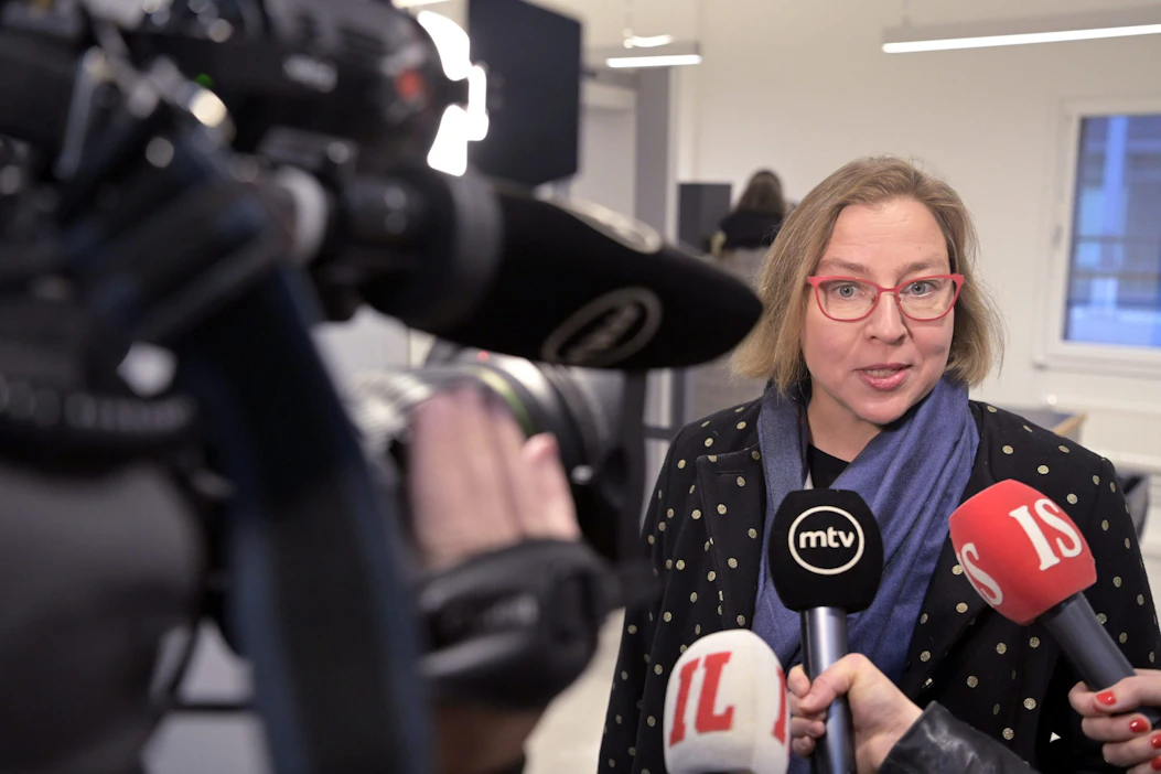 Ennen potkuja eduskunnan tarkastusvaliokunta oli katsonut, että Tytti Yli-Viikari oli merkittävästi heikentänyt luottamusta Valtiontalouden tarkastusviraston oman talouden asianmukaisuuteen ja vahingoittanut viraston julkikuvaa. LEHTIKUVA / Jussi Nukari.