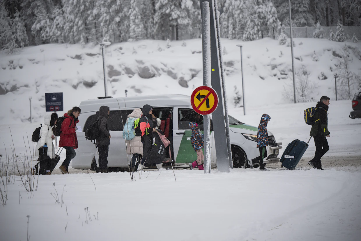 Tänä vuonna kansainvälisen lentoliikenteen matkustajamäärien odotetaan nousevan kaikkien aikojen ennätystasolle. Rovaniemen lentoasemalle suuntasi tammikuun lopussa matkustajia.