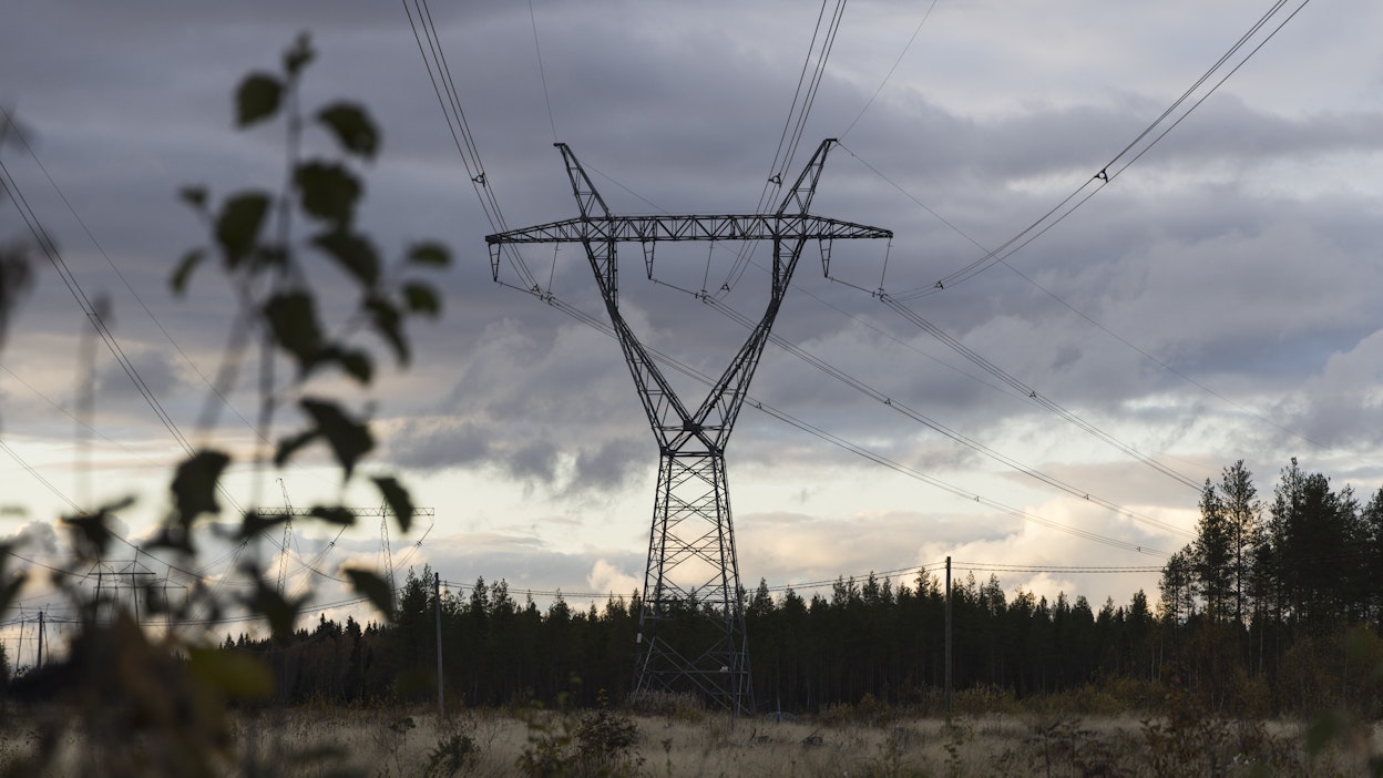 Suomeen on suunnitteilla useita merkittäviä sähkönsiirtoyhteyksiä. Kuvituskuva.