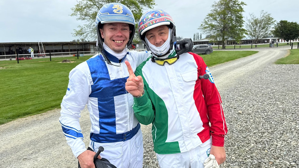 Suomen Santtu Raitala ja Italian Giampaolo Minnucci jakavat sijan raviohjastajien MM-kisan heikoimman pistesaaliin. Minnucci kuitenkin on yhdellä lähtövoitollaan kiinni yhdeksännessä sijassa.