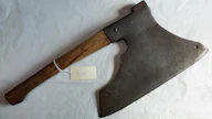 Voimassa olleen rikoslain mukaan kuolemantuomio olisi pantu täytäntöön mestaamalla Suomen itsenäisyyden alkuvuosikymmeninä.