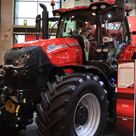 Case IH:n traktoreiden ja puimureiden myynti alkaa NHK-Keskuksen myyntipisteissä kevään aikana. Huhtikuussa Suomeen saadaan koeajettavaksi uusi Case IH Puma 260 CVXDrive -malli.