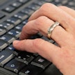 Heikki Pärnänen arvioi omaan kokemukseensa perustuen, että omien oireiden googlettaminen on hyvin yleistä.