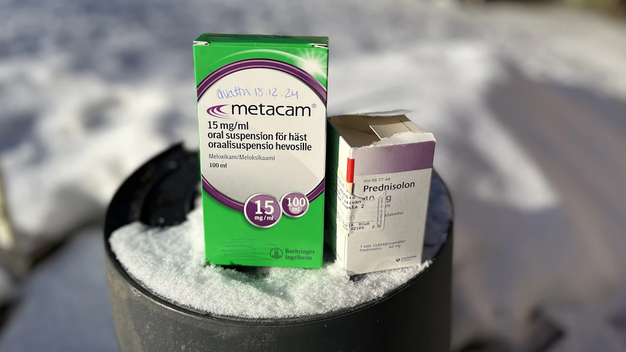 Eläinlääkkeitä saavat laillisesti myydä vain apteekit ja eläinlääkärit. Yksityishenkilö ei saa luovuttaa eikä myydä tarpeettomia lääkkeitä eteenpäin.