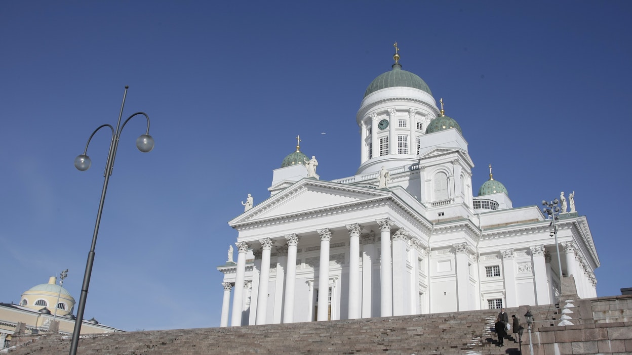 Evankelis-luterilaisen kirkon lisäksi kampanjassa on mukana esimerkiksi Greenpeace, Marttaliitto ja ammattiliittojen keskusjärjestöt SAK sekä STTK. Kuvassa Helsingin tuomiokirkko.