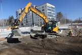Työpaino on noin 16 tonnia.