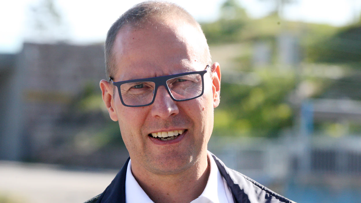 Henry Olander sanoo olleensa hevosenomistajana todella onnekas, kun on päässyt pienellä hevosmäärällä monta kertaa jännittämään suuria kisoja.