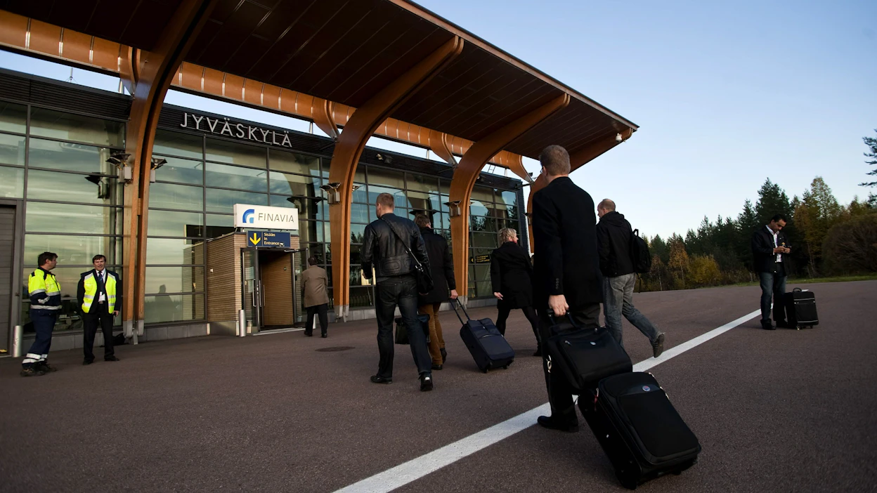 Ministeriö ehdotti lentoliikenteen ostojen määrärahan lisäystä koskevassa muistiossaan, että Joensuun, Jyväskylän, Kajaanin, Kemi-Tornion ja Kokkola-Pietarsaaren maakuntalentoja tuettaisiin julkisista varoista yhteensä enintään 16,2 miljoonalla eurolla maaliskuusta 2026 helmikuuhun 2028. Arkistokuva. LEHTIKUVA / Janne Nousiainen.