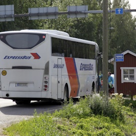 Bussimatkustaminen on kesällä suosittua kaikkina viikonpäivinä, mutta aivan erityisesti viikonloppuisin.