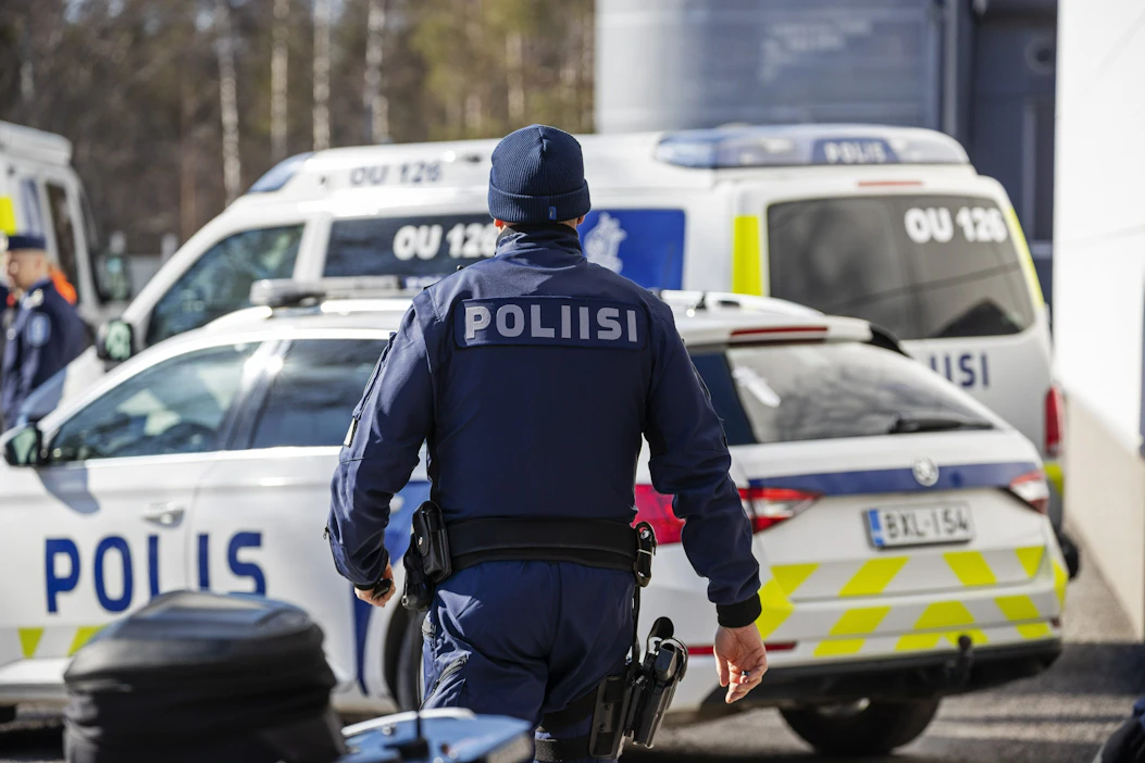 Kolme pihmistä pidätettiin yhteistyössä Suomen keskusrikospoliisin kanssa. Kuvituskuva. LEHTIKUVA / Timo Heikkala.