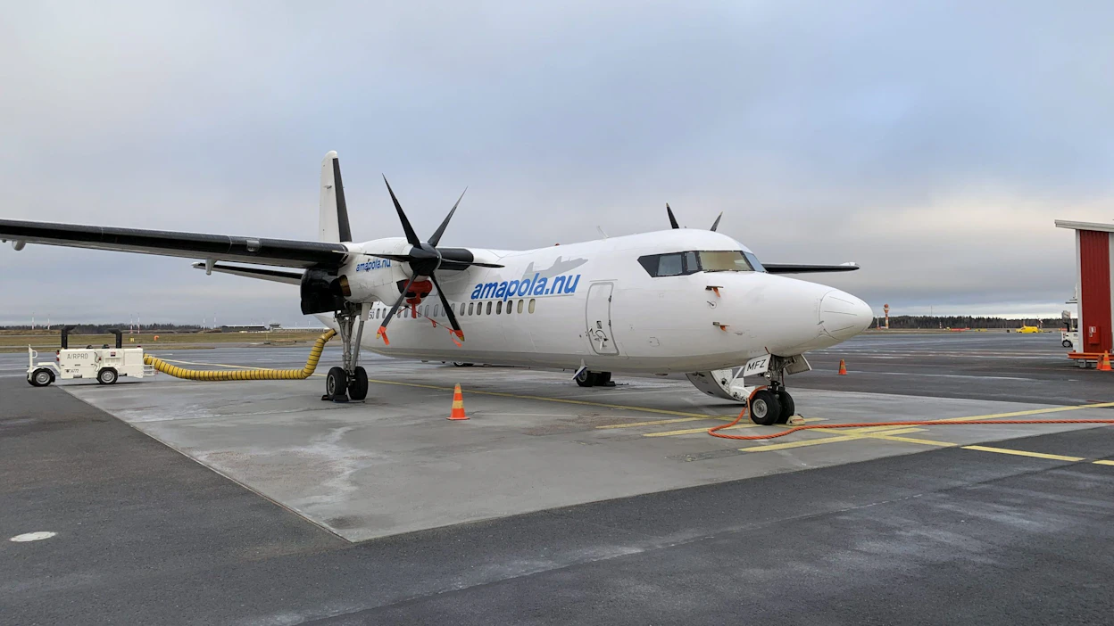 Amapola Flyg Ab:n Fokker F-50 -matkustajalentokoneeseen tuli moottorihäiriö lentoonlähdössä viime vuoden marraskuussa. Kone oli matkalla Helsingistä Joensuuhun ja joutui palaamaan takaisin Helsinki-Vantaalle. Kuvituskuva. LEHTIKUVA / Otkes.