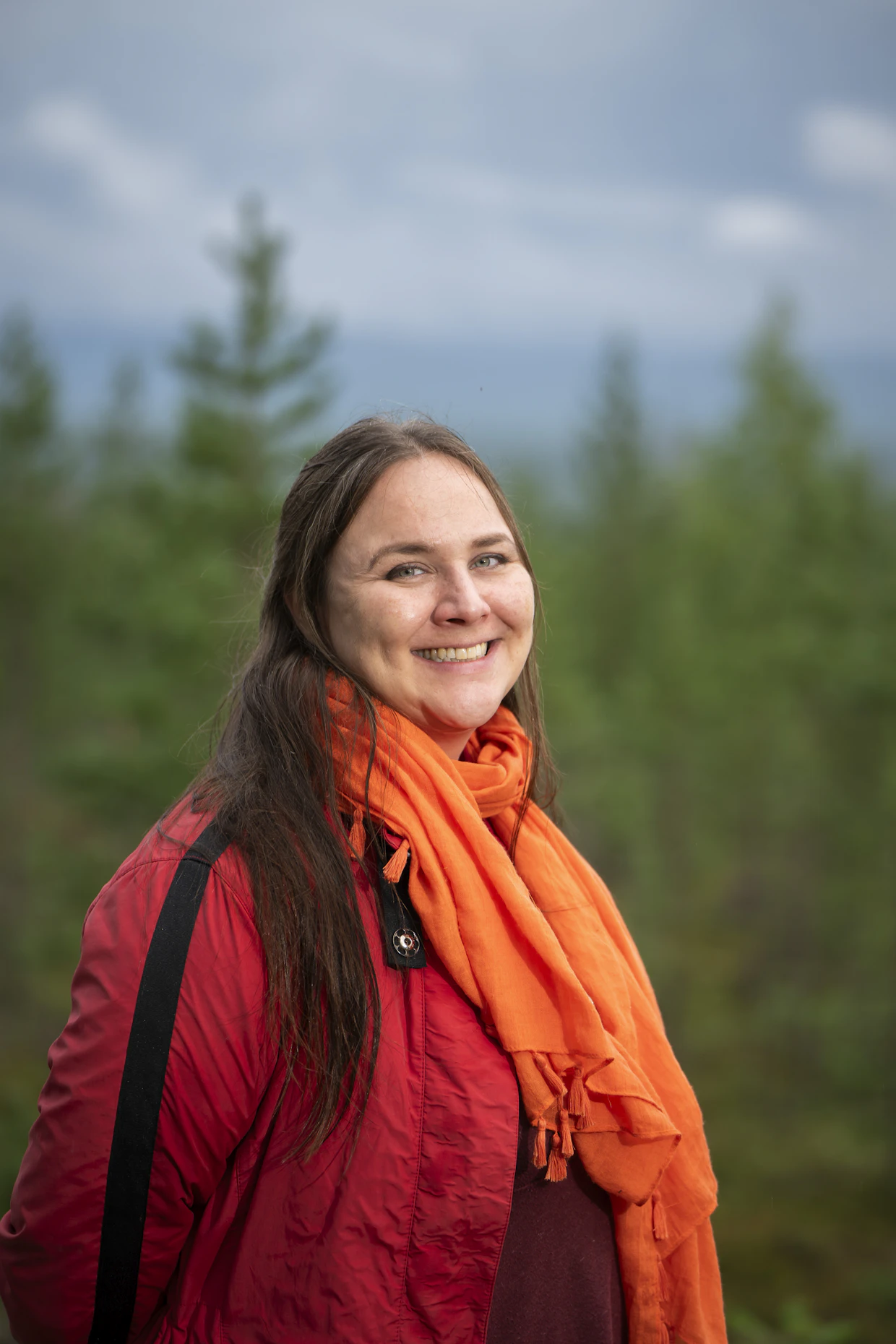 Korvan lempipaikalta lähimetsän kalliolta aukeaa metsää silmänkantamattomiin.