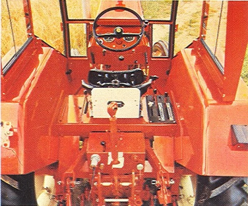 71Renault98ohjaamo