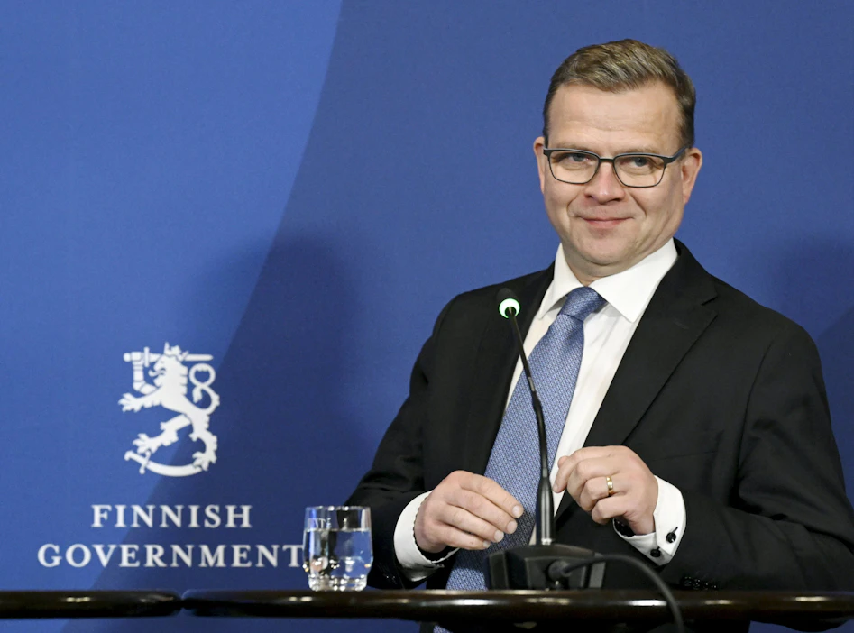 Hallituksen muodostaja, kokoomuksen puheenjohtaja Petteri Orpo kertoi päivän hallitusneuvotteluista Säätytalolla Helsingissä. LEHTIKUVA / MARKKU ULANDER.