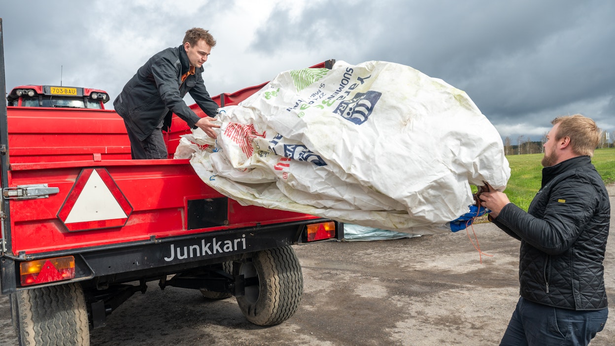 Kuva Vihdistä Reilu Teko-säkkikeräyksestä kesältä 2025.