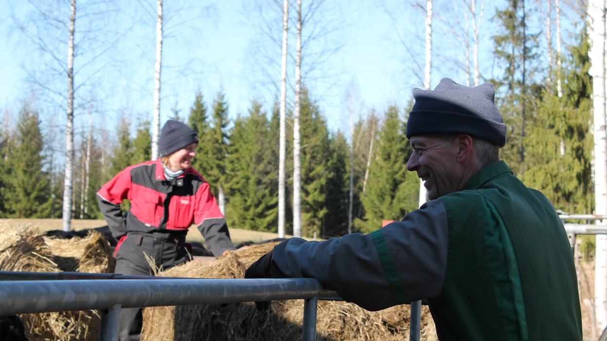 Minna ja Matti Häkkinen toivovat, että kuluttajat ymmärtäisivät paremmin mistä ruoka tulee sekä kuinka paljon työtä kuluu siihen, jotta heille voidaan tarjota myyntiin niin laaja valikoima erilaisia tuotteita.