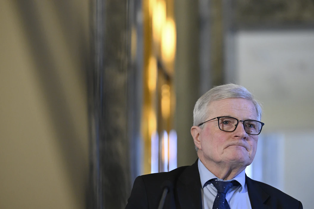 Ulkoasiainvaliokunnan puheenjohtaja Johannes Koskinen (sd.) valiokunnan tiedotustilaisuudessa eduskunnassa tiistaina. LEHTIKUVA / Heikki Saukkomaa.