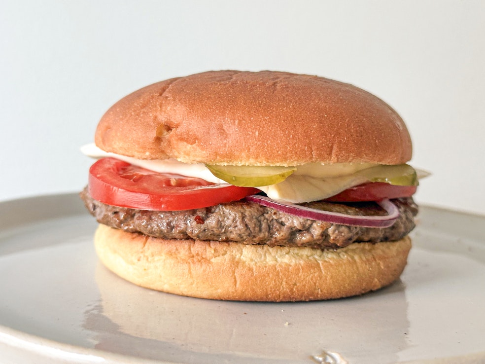 Pikaruoan mainontakielto astui voimaan Isossa-Britanniassa. 