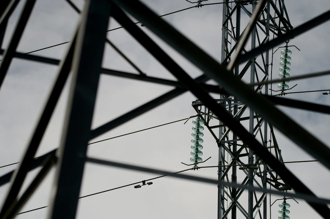 Kuntarahoituksen mukaan energiayhtiöiden käyttämien johdannaisten vakuusmaksut ovat kohonneet niin, että yhtiöiden toimintakyky on vakavasti uhattuna. LEHTIKUVA / MIKKO STIG.