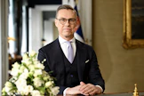 Suomen läheisimmät ystävät tulevat Pohjoismaista ja Euroopasta, sanoi presidentti Alexander Stubb uudenvuodenpuheessaan. LEHTIKUVA / Heikki Saukkomaa. 