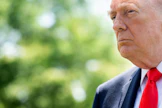 Yhdysvaltain kongressi on painostanut presidentti Donald Trumpia hakemaan päättäjien lupaa sotatoimien jatkamiselle Iranissa. AFP/LEHTIKUVA.