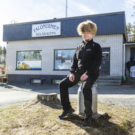 Palonurmen kyläkauppias Jussi Kuokkanen on elänyt pääkaupunkiseudulla suurimman osan elämästään, mutta miehen sielu on vahvasti savolainen.