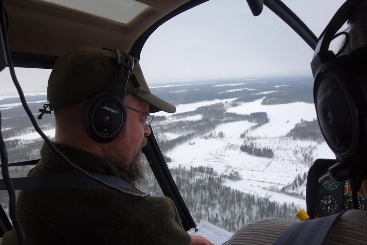 Metsäpeurojen lentolaskentoja tehtiin tänä talvena helikopterista.