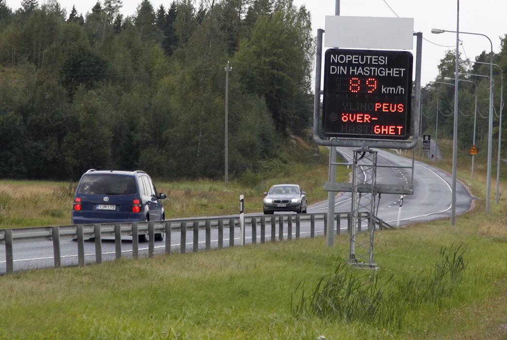 Väylävirasto on laskemassa 100 kilometrin tuntinopeuksia noin 1800 kilometriltä.