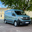 Renault Master -mallisto uudistuu kauttaaltaan ja eri vaihtoehtoja on jatkossa reippaasti aiempaa enemmän. Merkittävää on dieselautomaatin ja nelivedon saaminen mukaan valikoimiin sekä sähkömallin kohentuneet ominaisuudet.