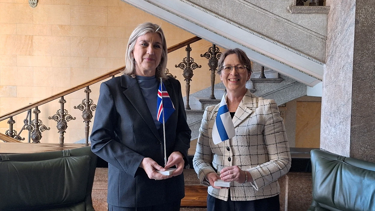 Islannin teollisuusministeri Hanna Katrín Friðriksson tapasi maaliskuisella Suomen-vierailullaan muun muassa maa- ja metsätalousministeri Sari Essayahin.