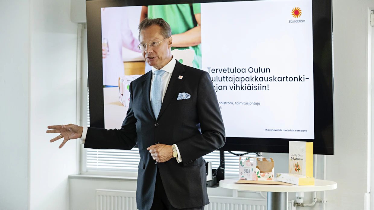Toimitusjohtaja Hans Sohlström ei antanut arviota puun hintakehityksestä.